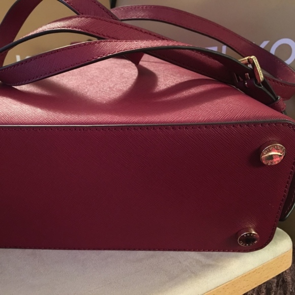NWT - MICHAEL KORS SIGNATURE BACKPACK - CUTE!!! main image 6